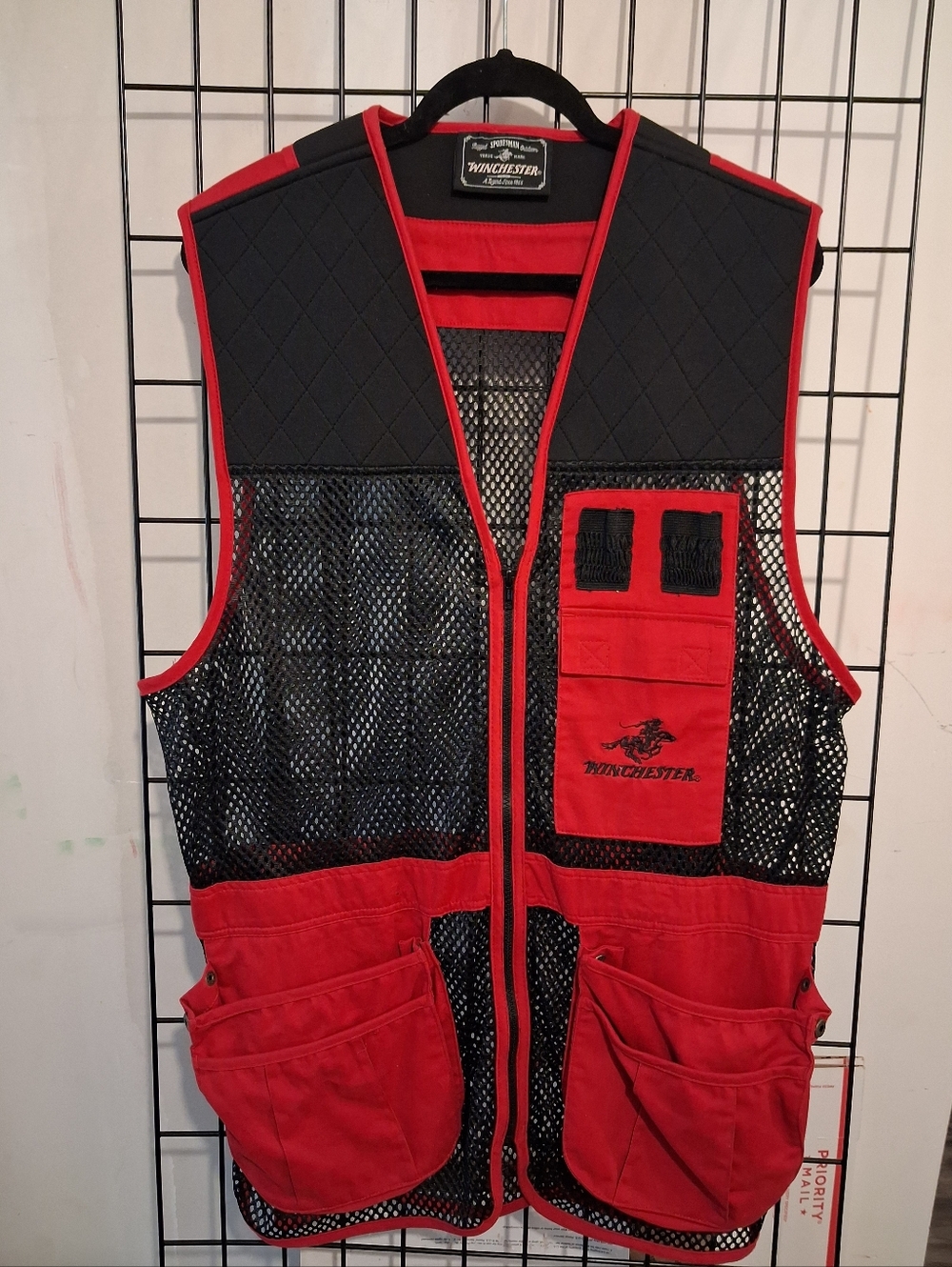 Winchester Rugged Sportsman Outdoors Red/Black Mesh Shooting Hunting Vest